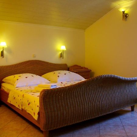 Villa Lucija Rab Town Zewnętrze zdjęcie